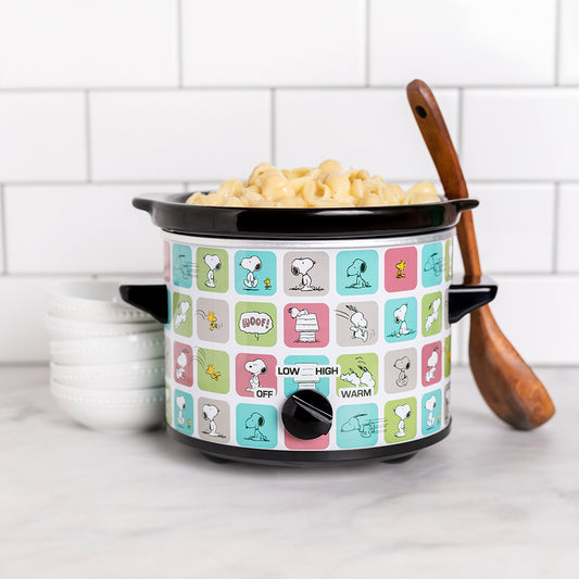 Peanuts Snoopy 2QT Slow Cooker-4