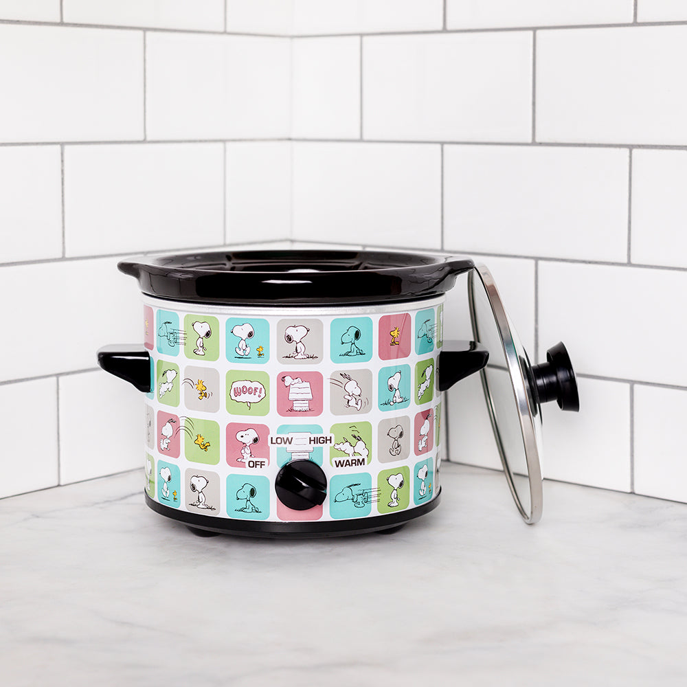 Peanuts Snoopy 2QT Slow Cooker