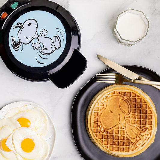 Peanuts Snoopy Waffle Maker-0
