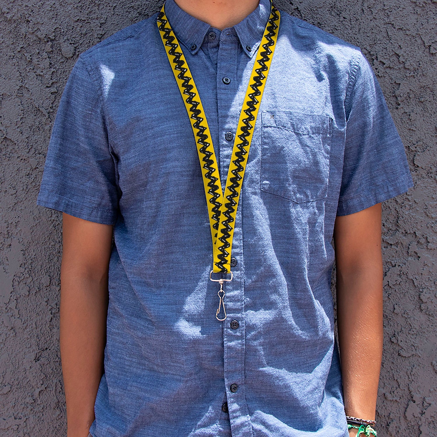 Close-up shot of the woven polyester fabric showing the classic zig zag stripe pattern