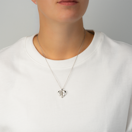 The Peanuts Snoopy Heart Pendant-3