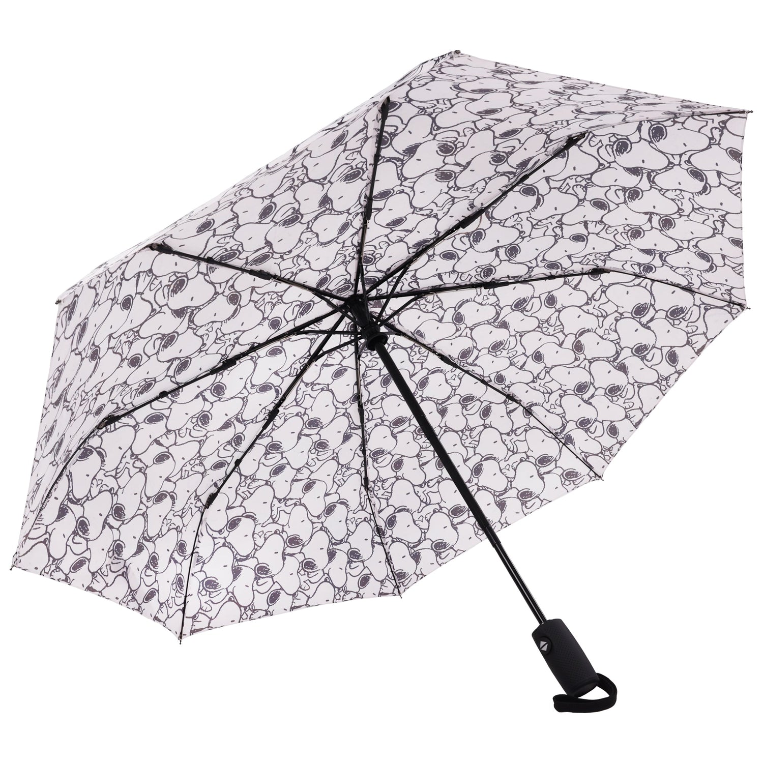 Compact Peanuts umbrella inside matching printed sleeve
