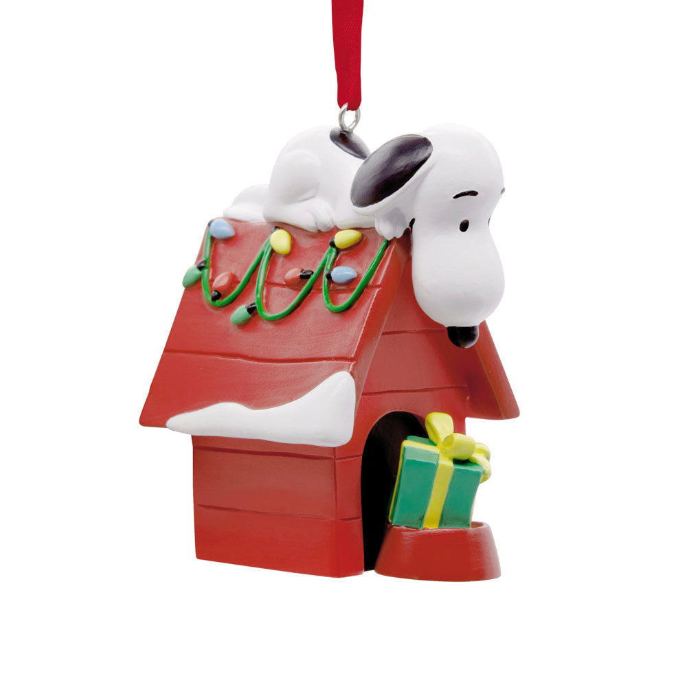 Peanuts Snoopy on Doghouse with Lights Ornament