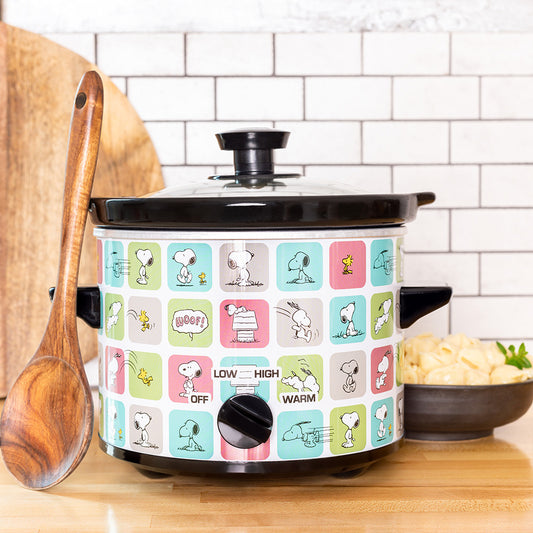 Peanuts Snoopy 2QT Slow Cooker-5