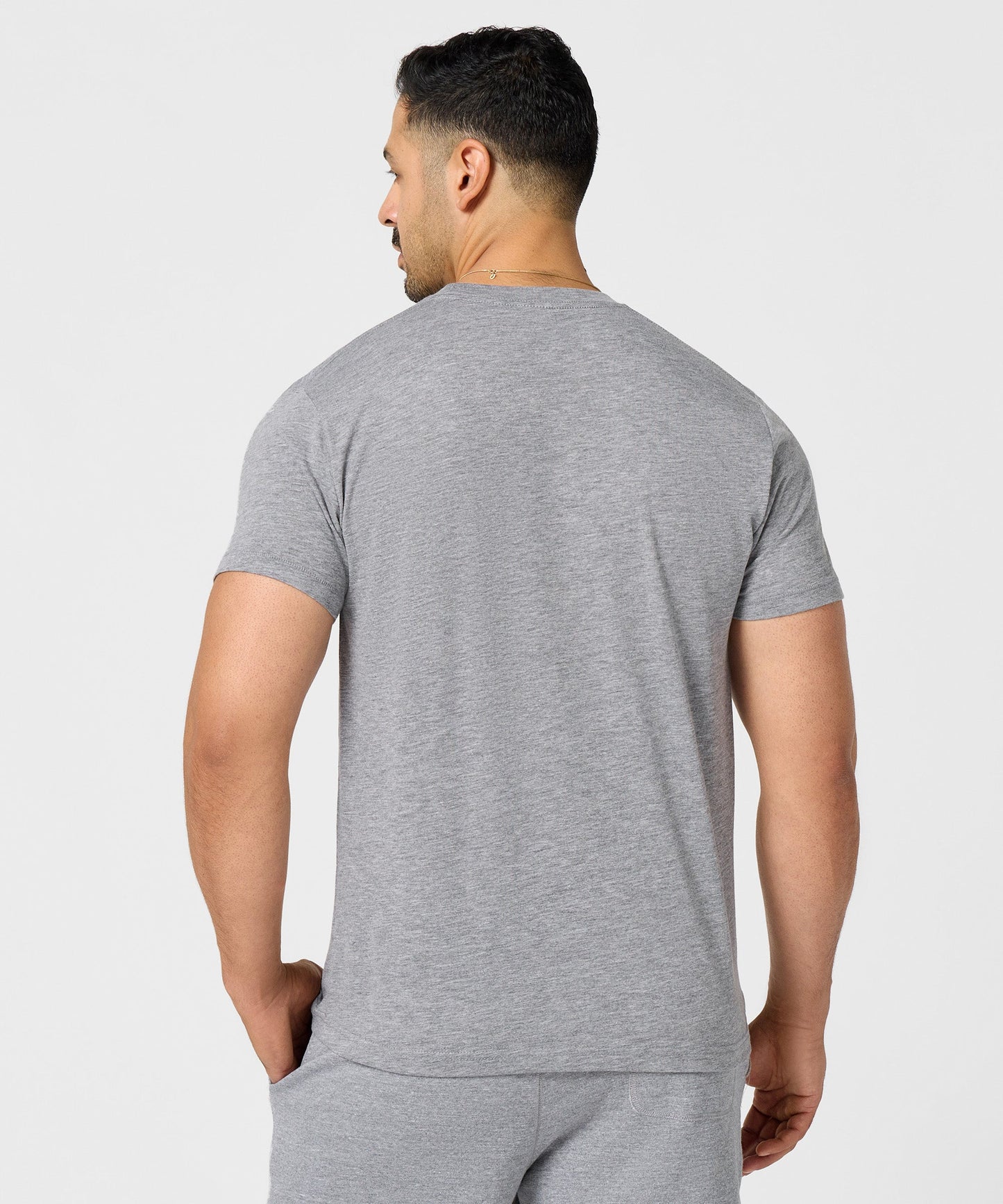Back view of the plain grey t-shirt