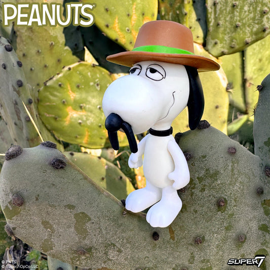 Peanuts Snoopy and Spike ReAction figures in window box packaging-3