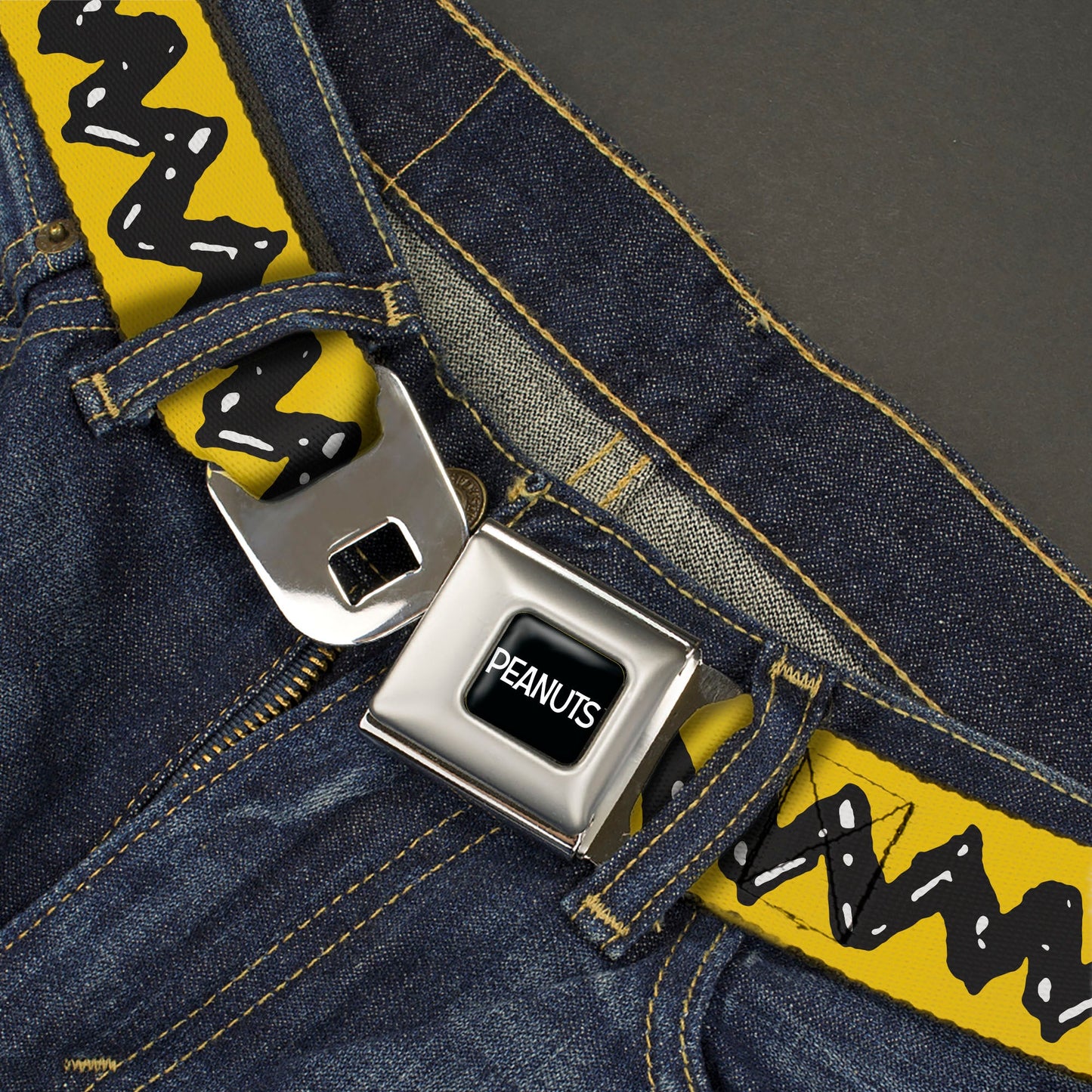 Peanuts Seatbelt Belt: Charlie Brown Zig Zag Stripe & Title Logo