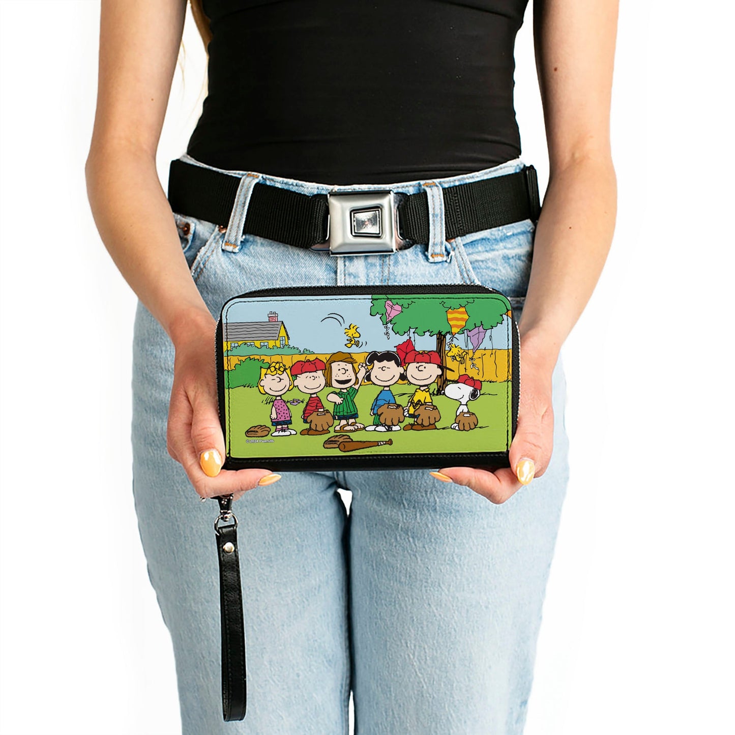 Peanuts Gang Zip Around Wallet
