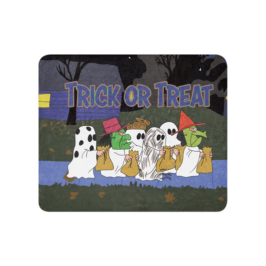 It's the Great Pumpkin, Charlie Brown Halloween Gang Blanket 37 in x 57 in-3