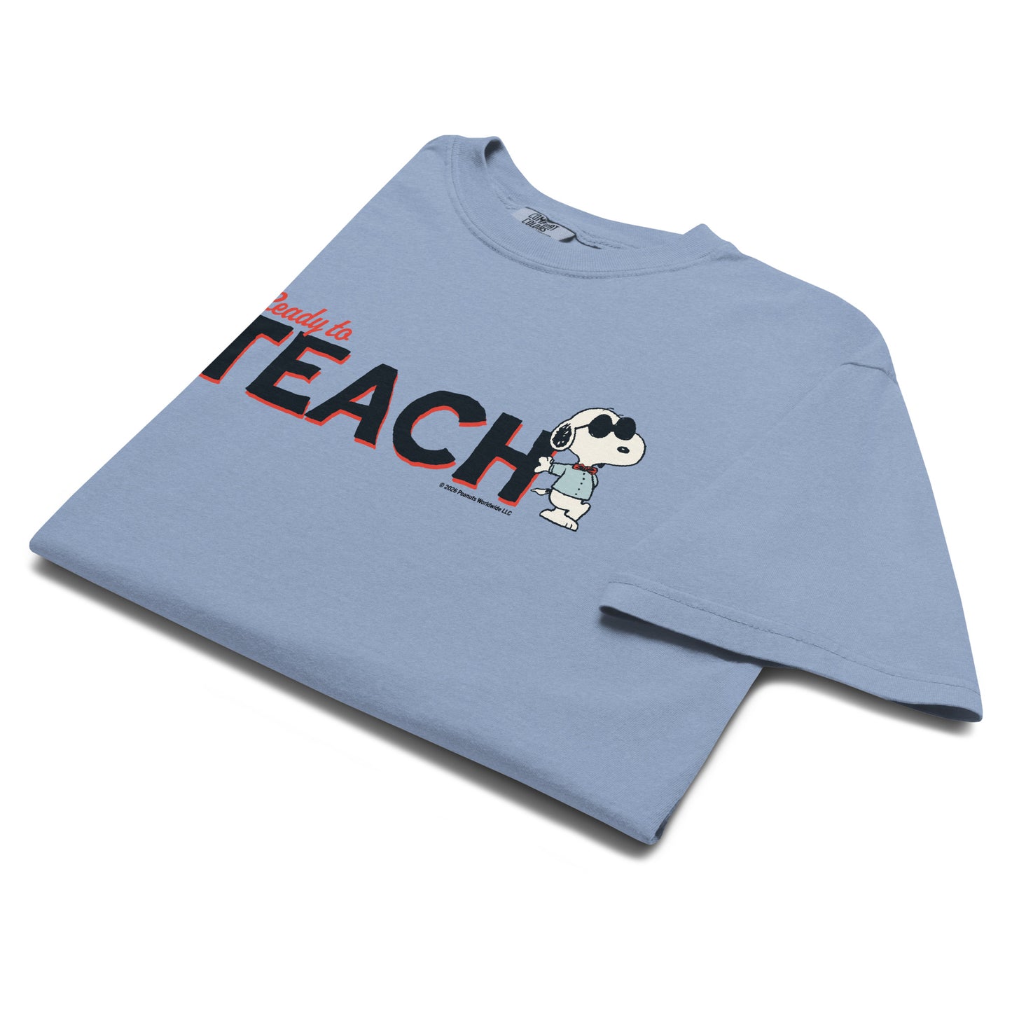 Detailed view of the 7/8 inch double-needle topstitched collar on the Peanuts tee