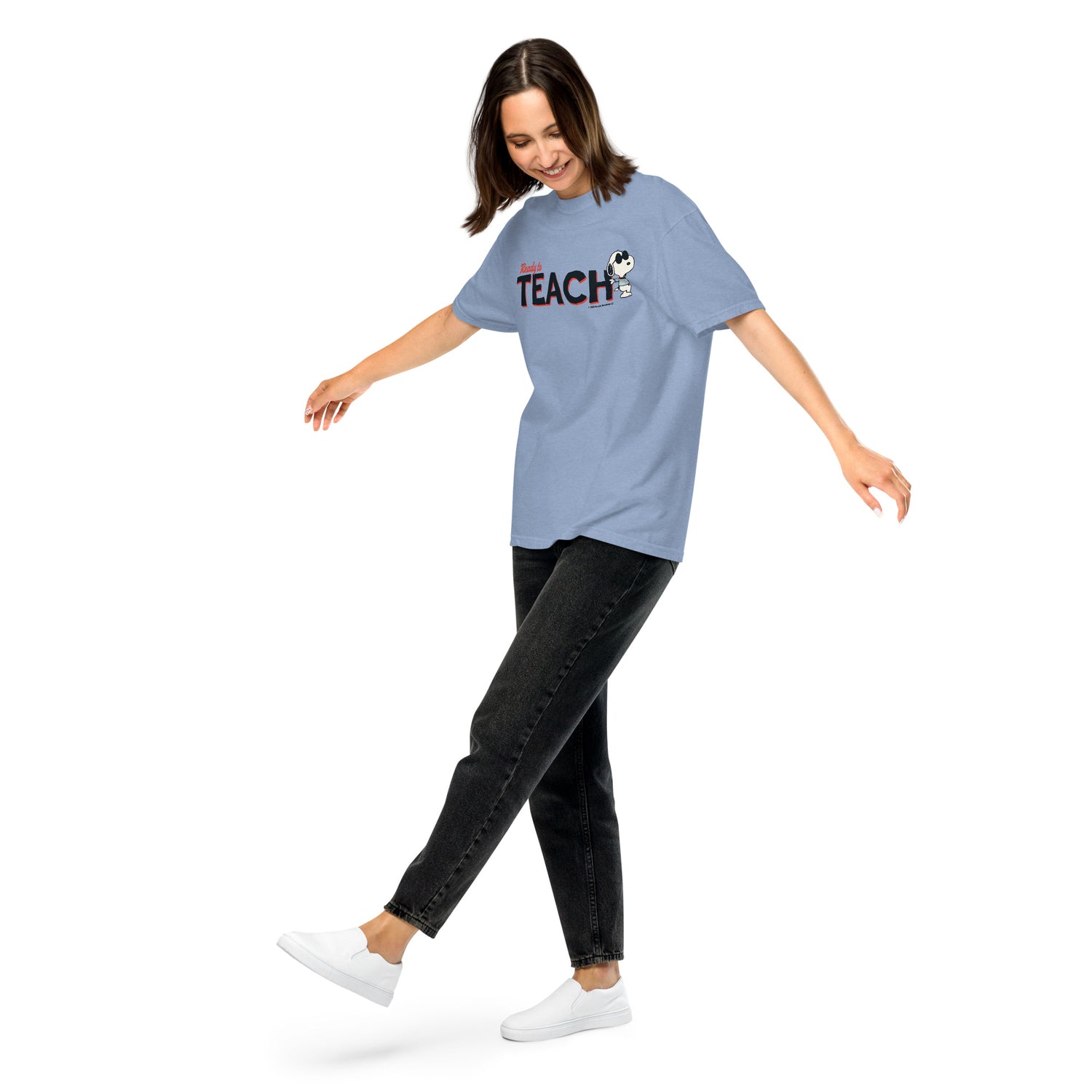 Unisex model wearing the relaxed fit Peanuts Ready to Teach shirt