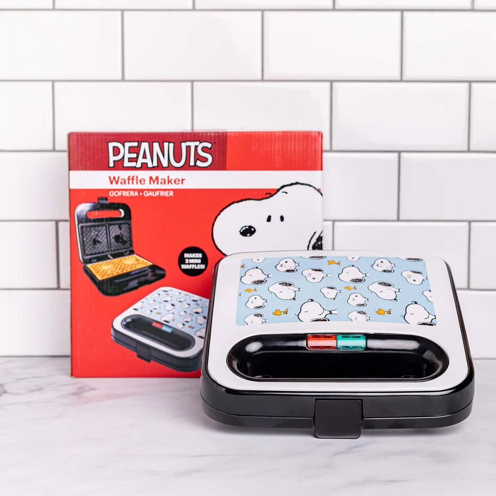 Peanuts Snoopy and Woodstock Square Waffle Maker
